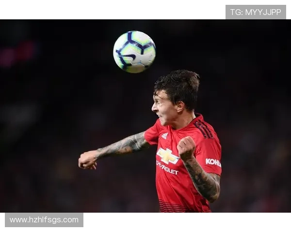 利雅得新月强势出击挑战劲敌,誓言在主场延续连胜纪录 利雅得新月强势出击挑战劲敌,誓言在主场延续连胜纪录