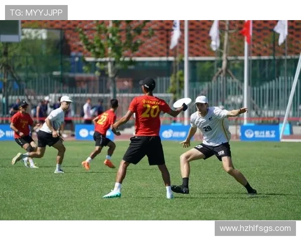 成都飞盘队在全国比赛中荣获第八名展现出强劲实力与团队合作精神 成都飞盘队在全国比赛中荣获第八名展现出强劲实力与团队合作精神