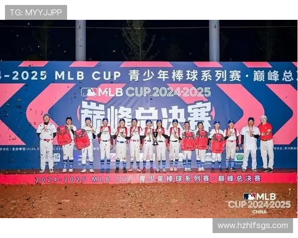 激烈对决：全国篮球锦标赛决赛震撼来袭，顶级球队争夺荣誉与冠军荣耀