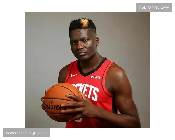 克林特卡佩拉：从边缘球员到NBA明星的奋斗历程与成长故事