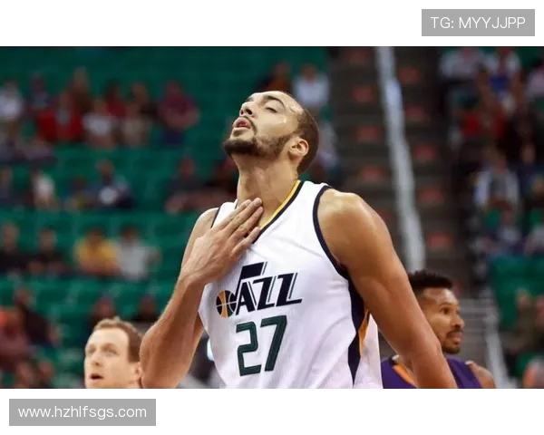 努涅斯在赛季中展现惊人潜力引领球队冲击冠军目标的背后故事